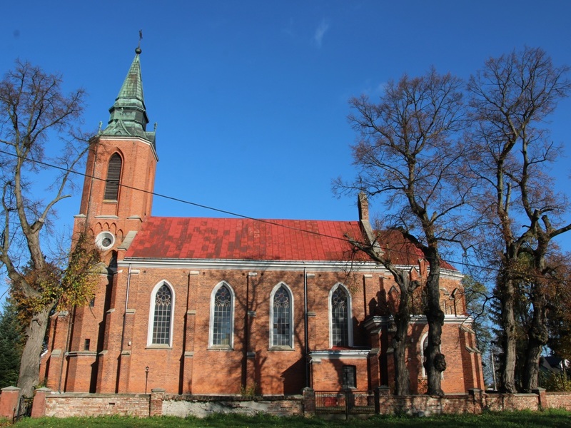 zdjęcie przedstawiające kościół w Boglewicach