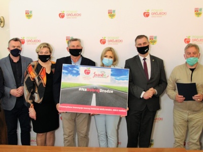 Wójt Marta Cytryńska i Starosta Grójecki Krzysztof Ambroziak
