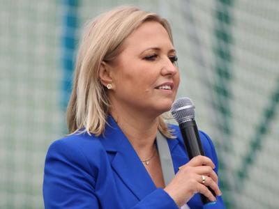 zdjęcie z uroczystości otwarcia boiska w Jasieńcu 1