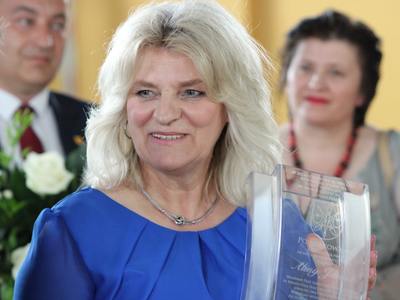Alina Jarosz Dyrektor Publicznej Szkoły Podstawowej im. Juliana Suskiego w Jasieńcu