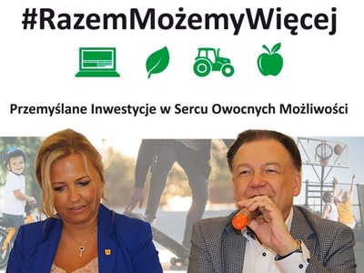 Zdjęcie przedstawia grafikę z uwzględnieniem herbu gminy oraz województwa ze zdjęciem samorzadowców.