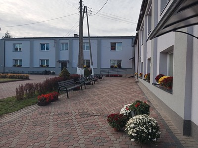 Uroczyste przecięcie wstęgi w Zespole Szkół im. W. Witosa...