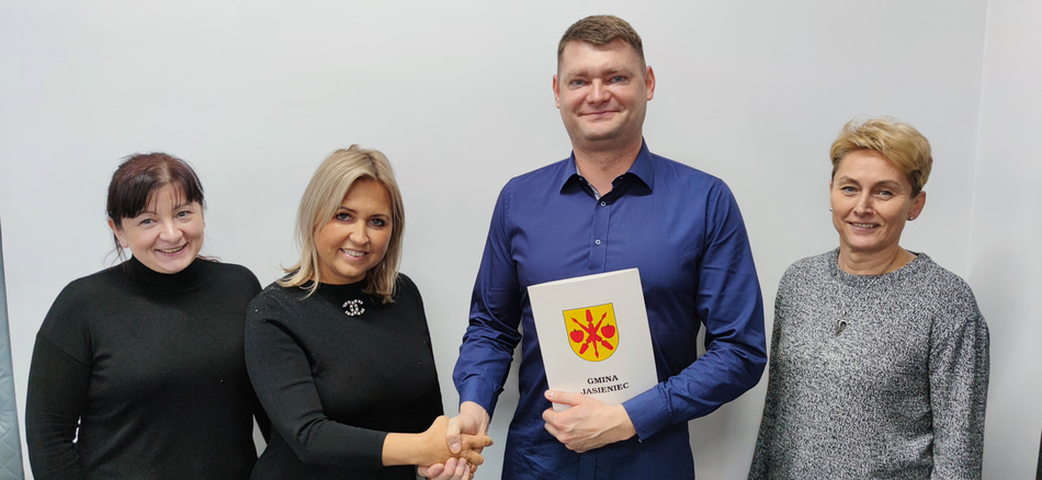 Podpisana umowa na usługi weterynaryjne