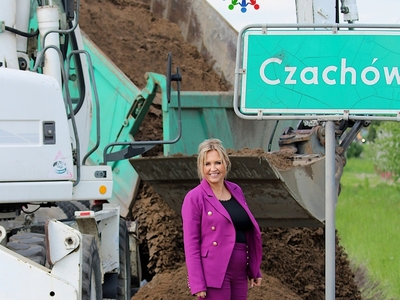 Zdjęcie obrazujące rozpoczecie budowy chodnika
