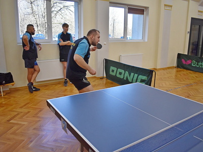 Powiatowe derby w tenisie stołowym. 