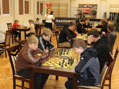 Mikołajkowy turniej w szachach.
