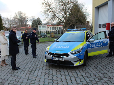 Nowy radiowóz Komendy Powiatowej Policji w Sulęcinie. 