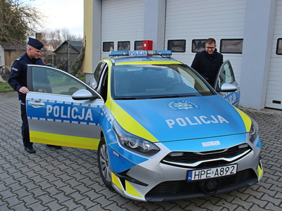 Nowy radiowóz Komendy Powiatowej Policji w Sulęcinie. 