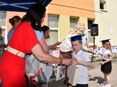 Z przedszkola do szkoły. Kolejna grupa sześciolatków z Sulęcina opuściła mury przedszkola. 