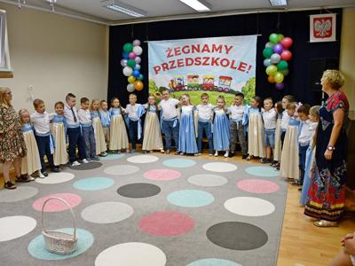 Mali przyrodnicy pożegnali przedszkole w Sulęcinie.