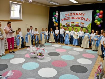Mali przyrodnicy pożegnali przedszkole w Sulęcinie.
