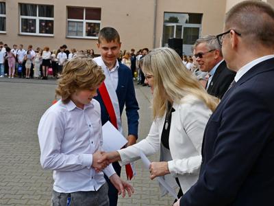 Sulęcin - Zakończenie roku szkolnego w jedynce.