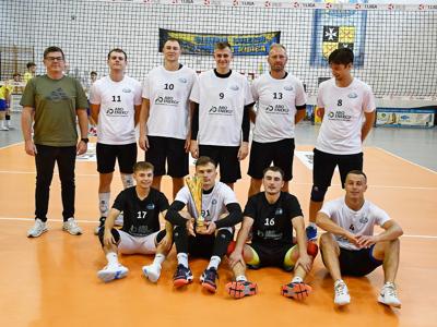 Turniej piłki siatkowej o Puchar Burmistrza Sulęcina.