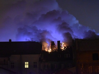Płonące kamienice, widok od rzeki Postomii.