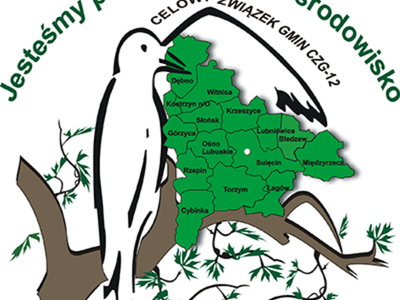 Logo Celowego Związku Gmin CZG-12. Ptak siedzący na gałęzi, w tle mapa z obszarem działania CZG-12.