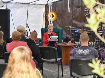 Prezentacja wierszy lokalnych poetów.