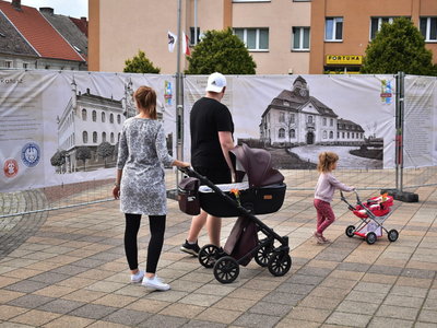 Wystawa wzbudziła zainteresowanie wśród mieszkańców.