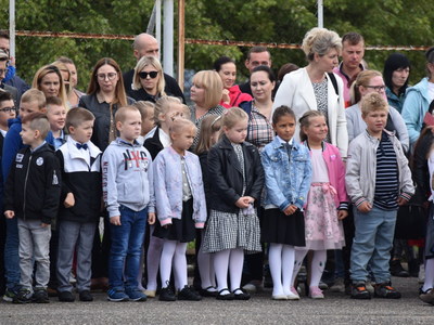 Inauguracja roku szkolnego w Szkole Podstawowej im. Polskich Olimpijczyków w Sulęcinie. 