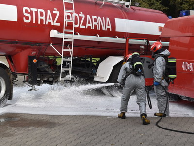 Ćwiczenia ratownictwa chemiczno-ekologicznego.
