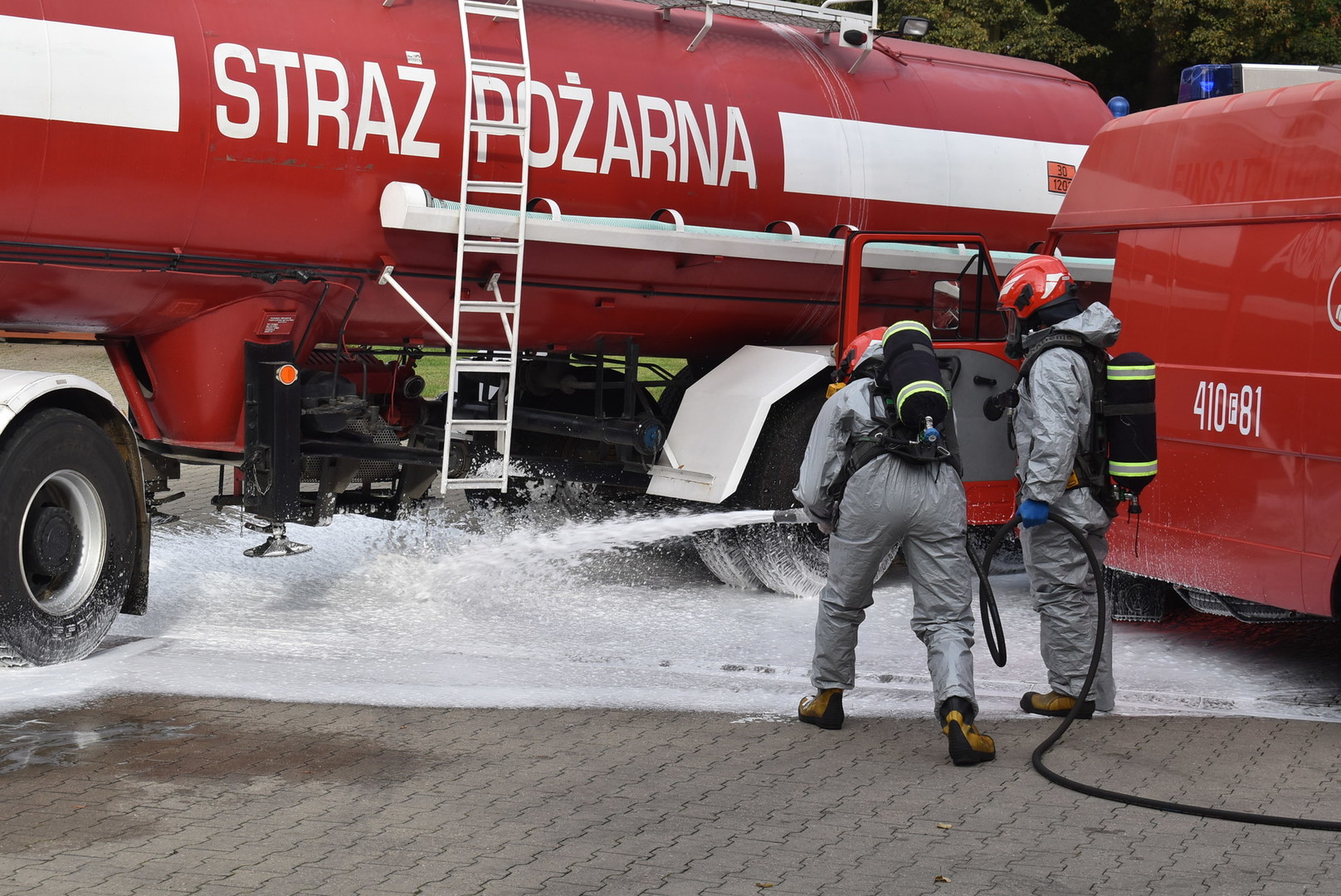 Ćwiczenia ratownictwa chemiczno-ekologicznego.