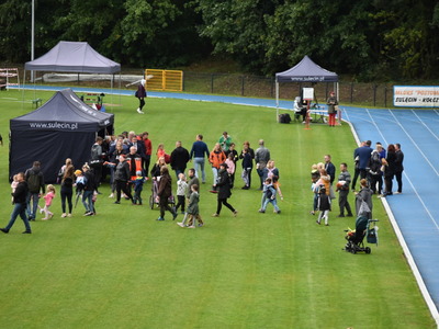 Miting lekkoatletyczny i turniej rodzinny.