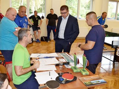Turniej tenisa stołowego o Puchar Burmistrza Sulęcina.