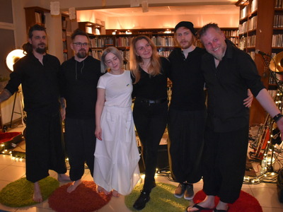 Międzynarodowy Dzień Poezji z Trupięgami.