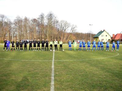 Mecz piłki nożnej pomiędzy MKS Stal Sulęcin i Pogoń Skwierzyna.
