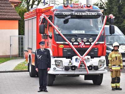 OSP Trzemeszno Lubuskie otrzymało nowy samochód strażacki.
