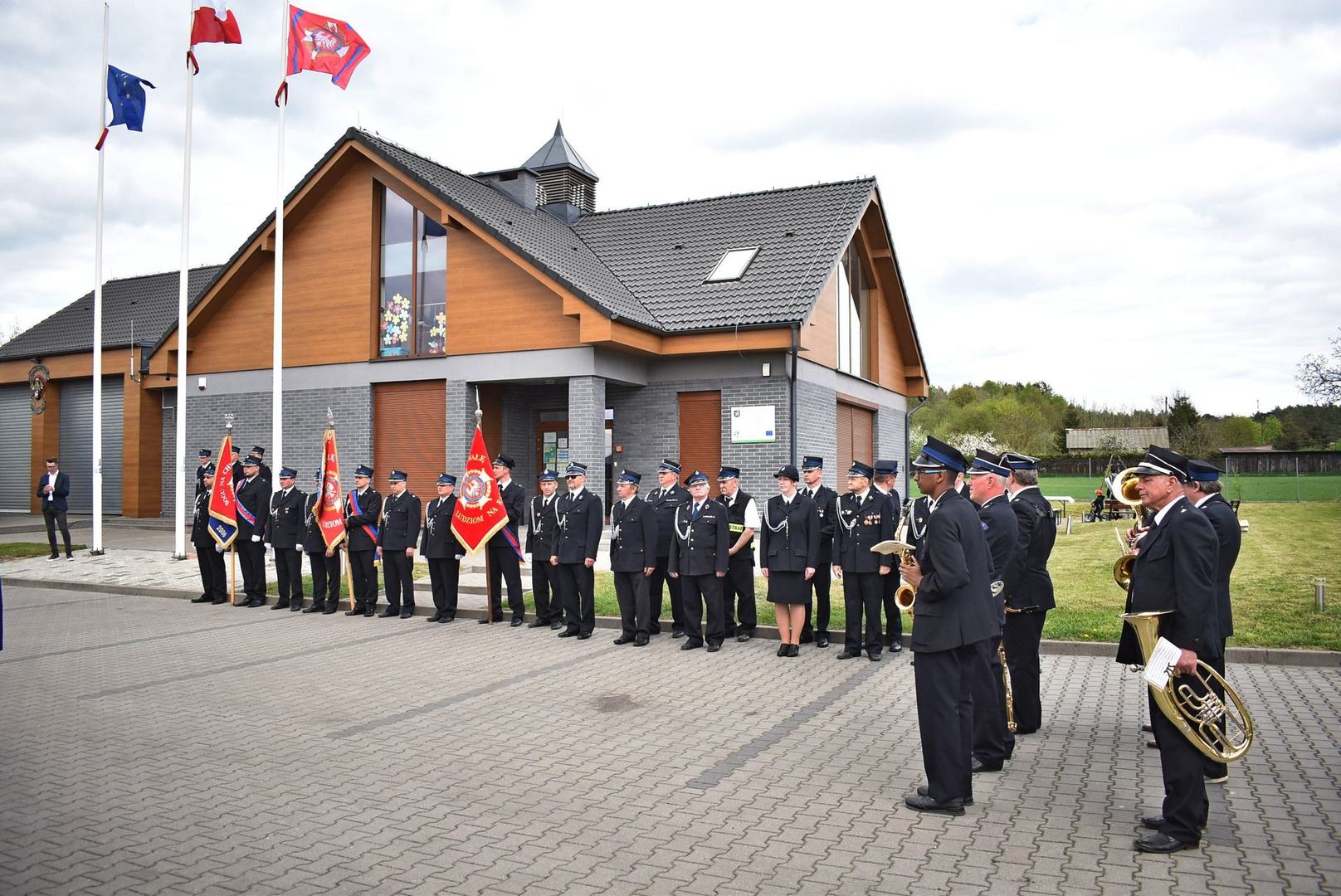 OSP Trzemeszno Lubuskie otrzymało nowy samochód strażacki.