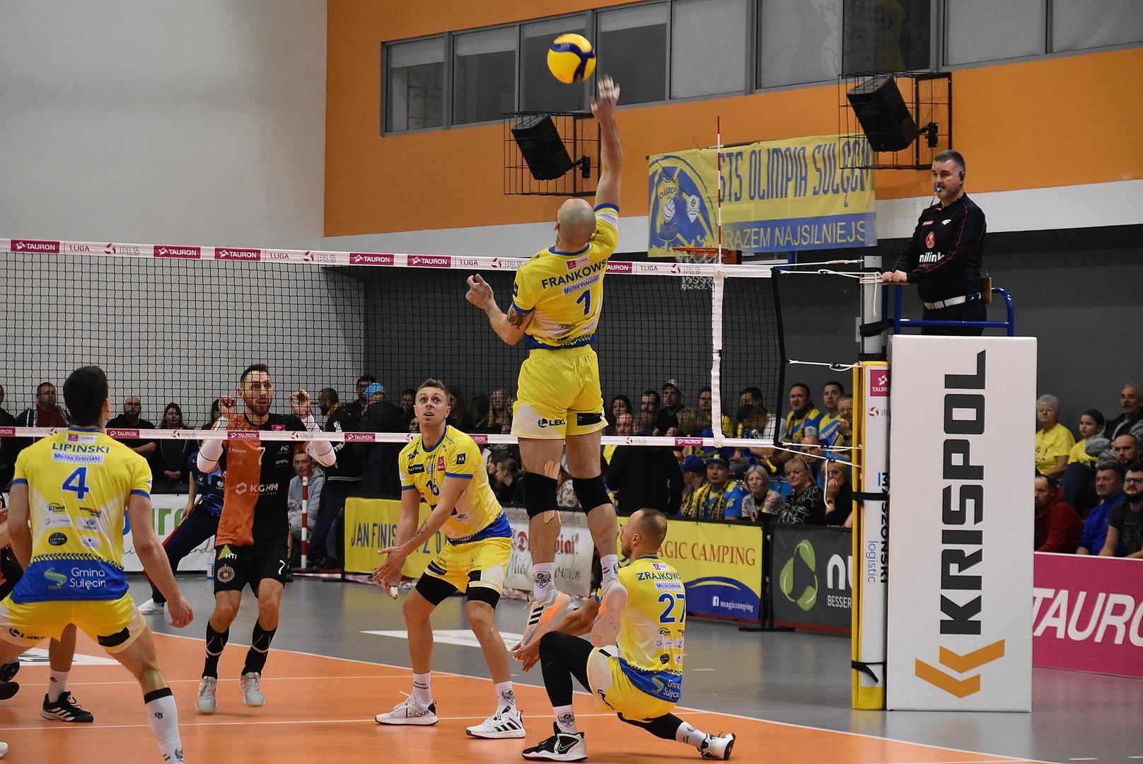 Mecz piłki siatkowej STS Olimpia Sulęcin-SPS Chrobry Głogów.