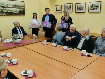 Uroczyste przekazanie sprzętu komputerowego w ramach projektu pn. Cyfrowy Dzienny Dom ,,Senior+” w Sulęcinie