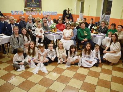 W Trzebowie świętowały babcie i dziadkowie.