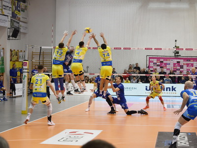Mecz piłki siatkowej STS Olimpia-Astra Nowa Sól. 