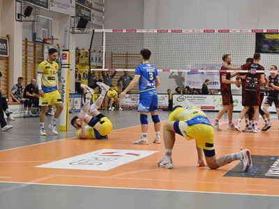 Mecz piłki siatkowej - STS Olimpia Sulęcin - KKS Mickiewicz Kluczbork. 