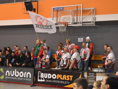 Mecz STS Olimpia Sulęcin - KS Lechia Tomaszów Mazowiecki. 