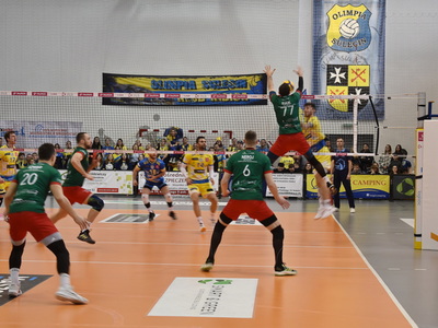 Mecz STS Olimpia Sulęcin - KS Lechia Tomaszów Mazowiecki. 