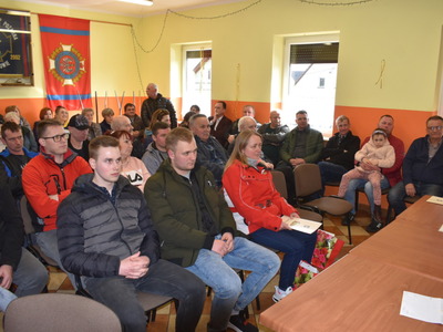 Wybory sołtysa i rady sołeckiej w Trzebowie.
Mieszkańcy Gminy Sulęcin podczas wyborów.