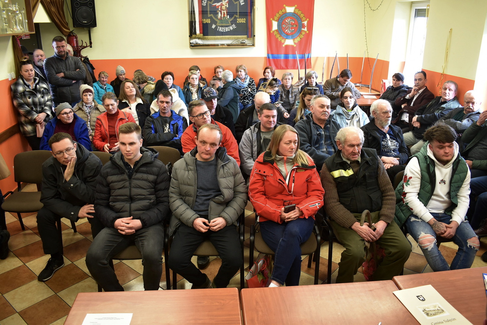Wybory sołtysa i rady sołeckiej w Trzebowie.
Mieszkańcy Gminy Sulęcin podczas wyborów.