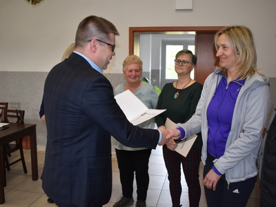 Mieszkańcy Ostrowa ponownie wybrali Annę Kopyt na sołtysa.