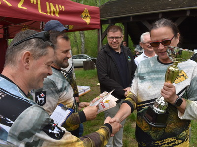 10-lecie PZW Koła nr2 Lin z Sulęcina. Wręczenie naród. 