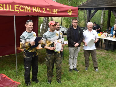 10-lecie PZW Koła nr2 Lin z Sulęcina. Wręczenie naród. 