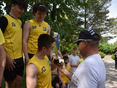 Dzień drugi II Międzynarodowego Turnieju Piłki Plażowej w Sulęcinie. Wręczenie pucharów oraz nagród. 