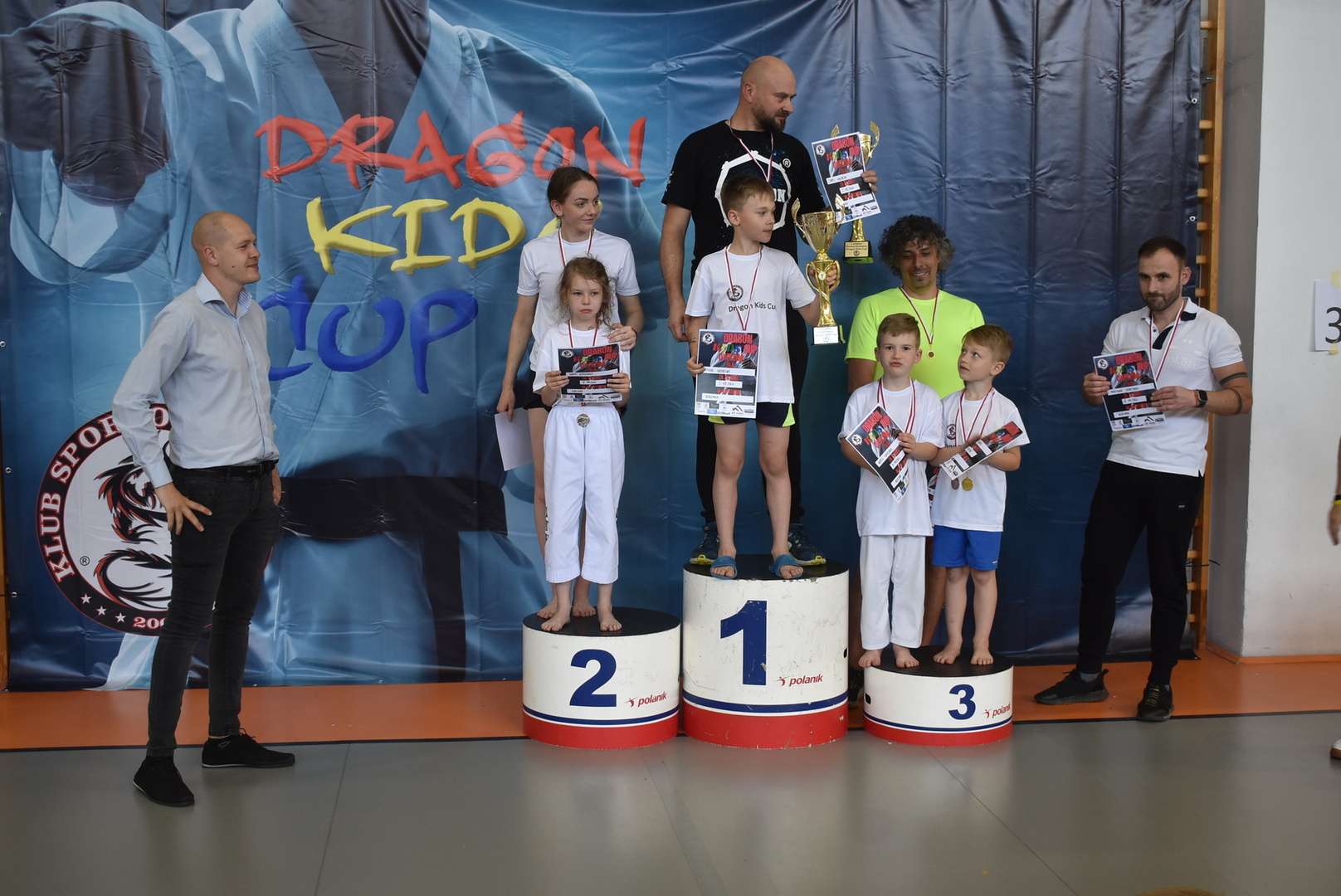 Część II Dragon Kids Cap o Puchar Burmistrza Sulęcina. Zwycięzcy na podium. 