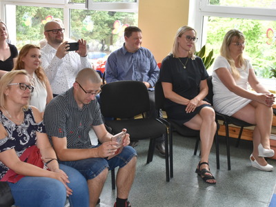 "My do szkoły nie pójdziemy...".