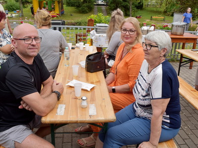 Festyn rodzinny w Ostrowie. Uczestnicy festynu. 
