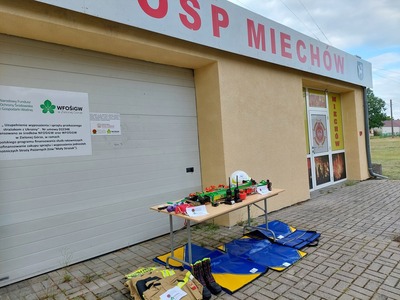 Jednostka Ochotniczej Straży Pożarnej w Miechowie otrzymała sprzęt ze środków Wojewódzkiego Funduszu Ochrony Środowiska i Gospodarki Wodnej w Zielonej Górze oraz Narodowego Funduszu Ochrony Środowiska i Gospodarki Wodnej.