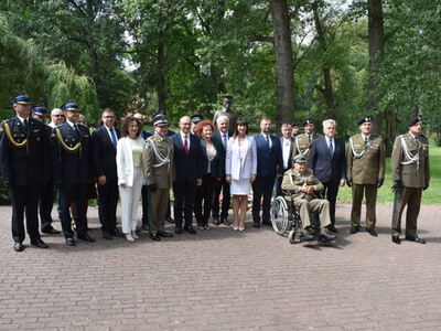 XXVI-lecie 17 Wielkopolskiej Brygady Zmechanizowanej. Zebrani goście.
