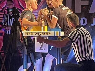 Sukcesy Macieja Szulca. Zawody w armwrestlingu (siłowanie na ręce).