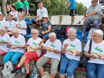 Spartakiada Seniorów. Poczęstunek. 